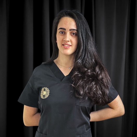 Krisztina Verdeş, Specialist remodelare corporală, rejuvenare facială și epilare laser